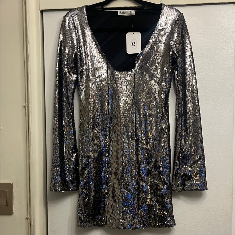 NWT Elodie Silver Sequin Long Sleeve Dress